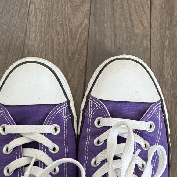 Converse - Picture 6 of 9